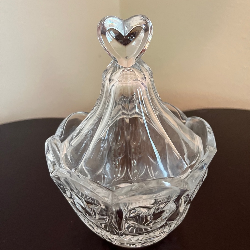 Fifth Avenue 1970's Crystal Heart Shaped Candy Dish With Lid